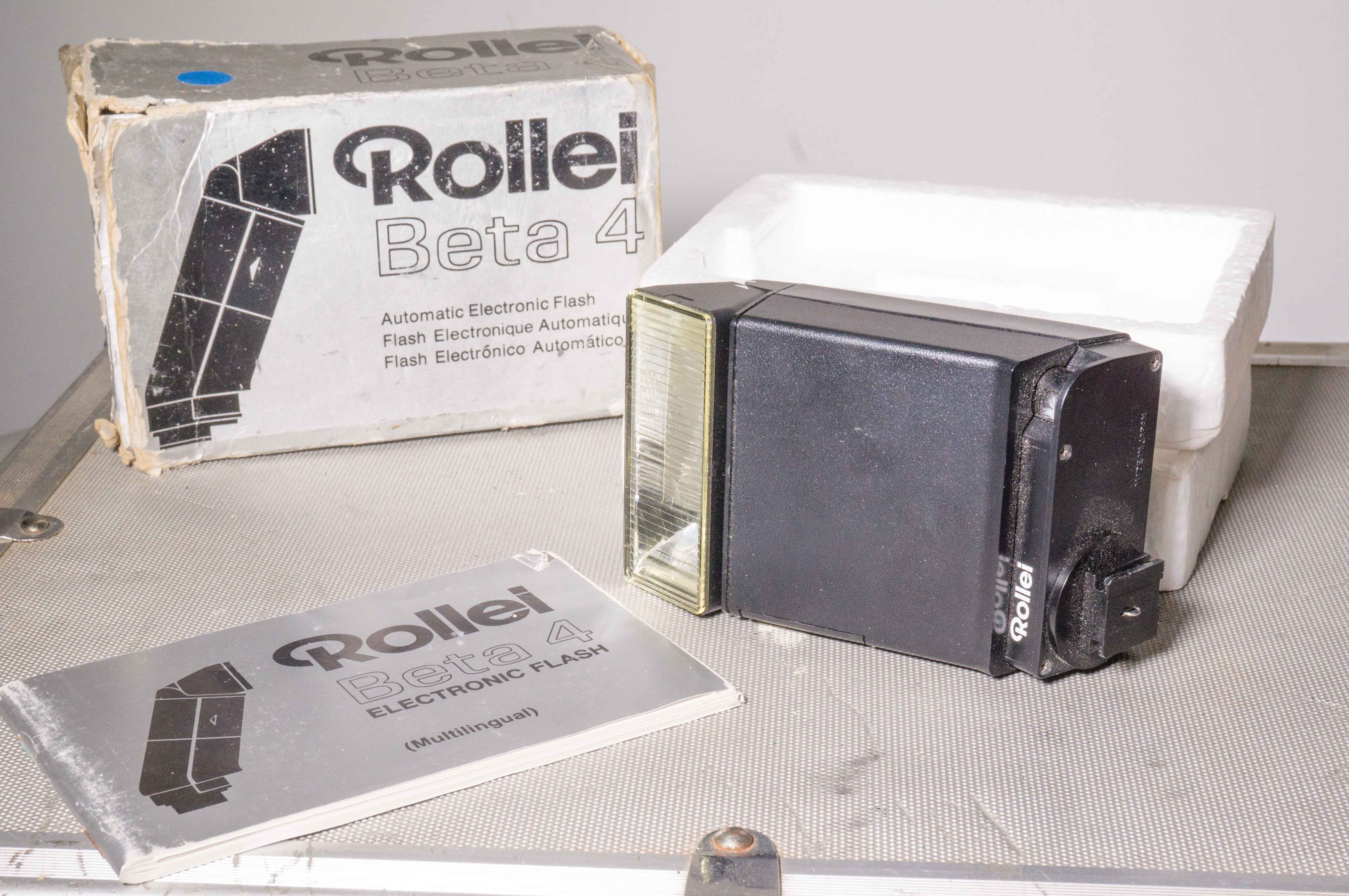 Rollei Retro 400S in Paris, with a Minolta X700