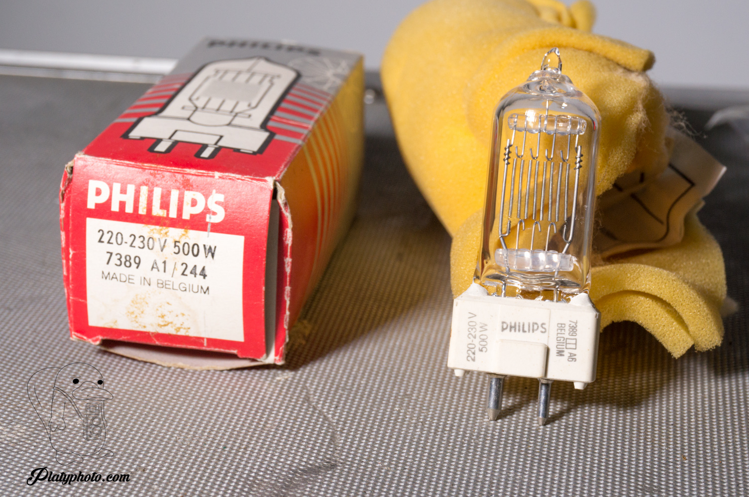 Lampe Projecteur Philips 220V 250W – NOS (Neuf Ancien Stock, Emballage Ouvert)