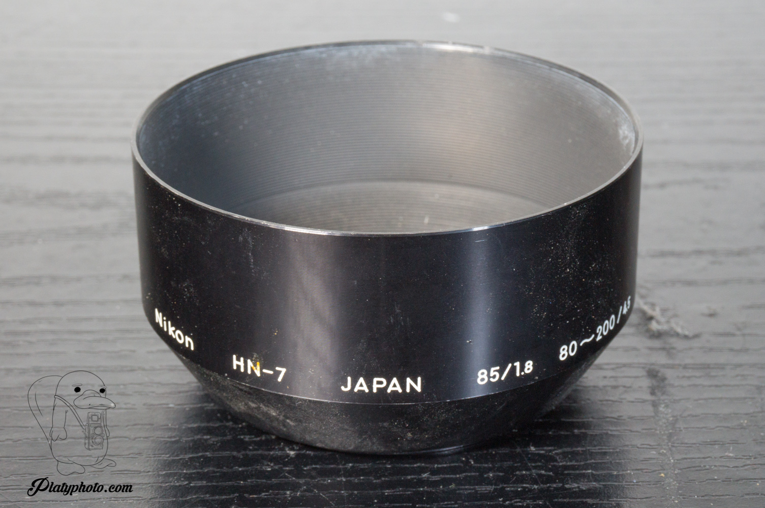 Pare-soleil Nikon HN-7 – Pour 85mm F/1.8 Et 80-200mm F/4.5, Monture F (occasion)